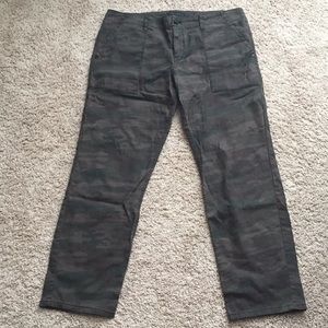 Sanctuary camo pants